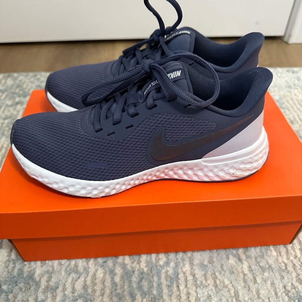 Nike Revolution 5 Women's Shoes